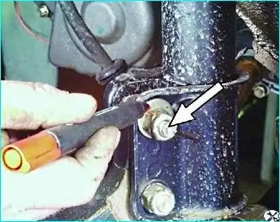 Снятие передней амортизационной стойки Снятие передней амортизационной стойки