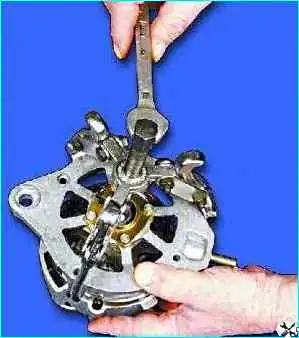 Разборка генератора автомобиля Разборка генератора автомобиля