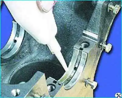 Сборка двигателя автомобиля Сборка двигателя автомобиля