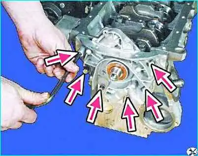 Сборка двигателя автомобиля Сборка двигателя автомобиля