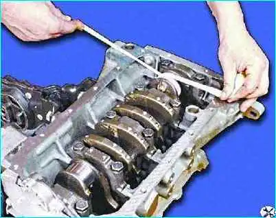 Сборка двигателя автомобиля Сборка двигателя автомобиля