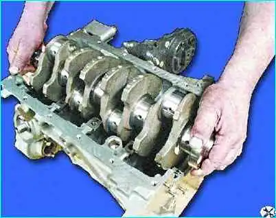 Сборка двигателя автомобиля Сборка двигателя автомобиля