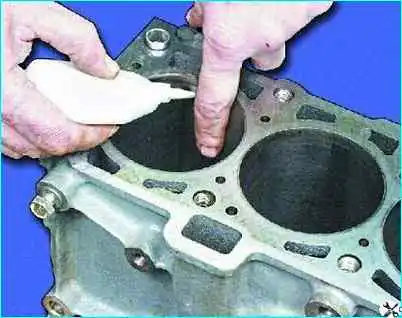 Сборка двигателя автомобиля Сборка двигателя автомобиля