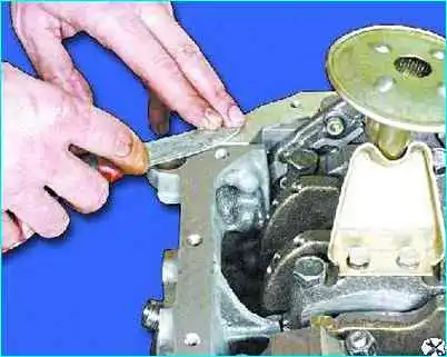 Сборка двигателя автомобиля Сборка двигателя автомобиля