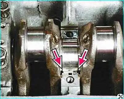 Сборка двигателя автомобиля Сборка двигателя автомобиля