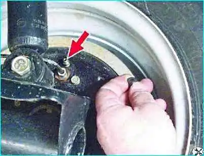 Прокачка тормозной системы автомобиля Прокачка тормозной системы автомобиля