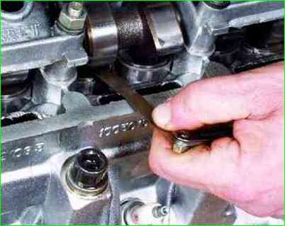 How to adjust the VAZ-21114 engine valves