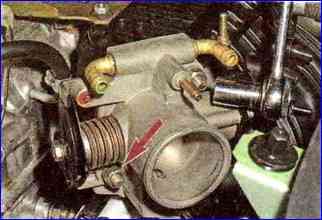 How to remove and install the throttle assembly of the VAZ-21114 engine