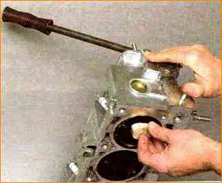 Cómo quitar y desmontar la culata del motor VAZ-21114