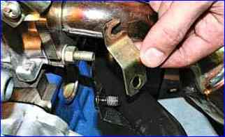 Замена прокладки катколлектора двигателя ВАЗ-21126