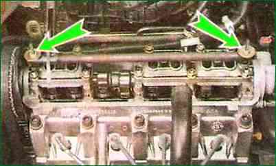 Cómo ajustar las holguras de válvulas del motor 11183