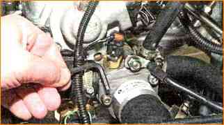 Заміна агрегатів системи охолодження двигуна ВАЗ-21114