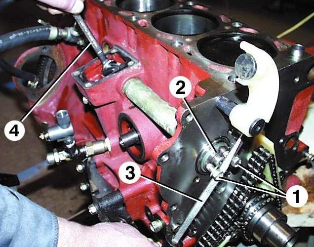 Extracción, solución de problemas y reparación de el eje intermedio del motor ZMZ-406