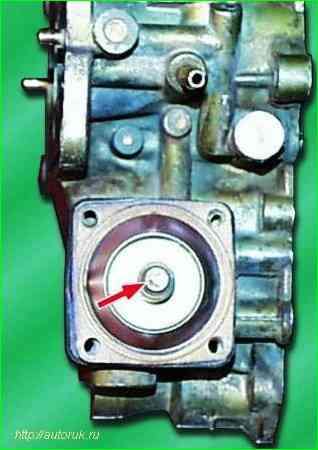 Desmontaje y montaje del carburador GAZ-2705