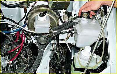 Reemplazo del refrigerante del motor del automóvil Gazelle