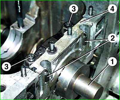 Defection and repair of the crankshaft