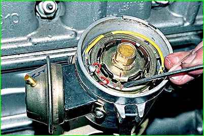 Adjusting the ignition timing of the ZMZ-402 and UMZ-4215 engines