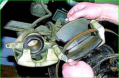 How to replace front pads GAZ-2705