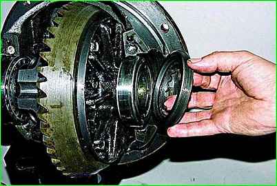 Disassembly of the rear axle of the GAZ-2705