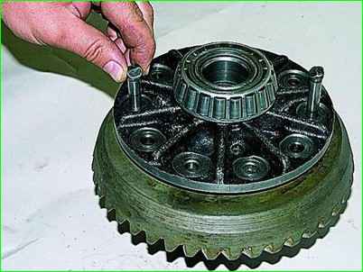 Assembly and adjustment of the axle gearbox of the GAZ-2705 car