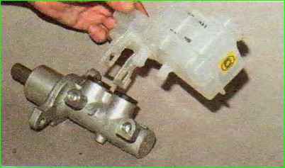 Replacing the brake master cylinder