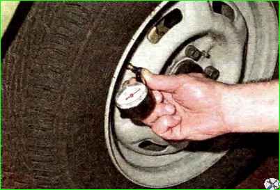Проверка и замена колес автомобиля