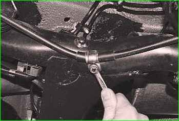 Replacing the parking brake cable