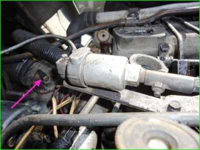 Aus- und Einbau eines Kamaz-Dieselmotors