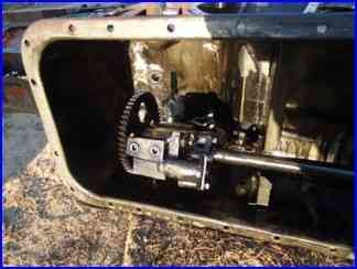 Desmontaje del motor diésel de un coche KamAZ