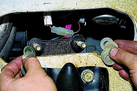 Снятие и ремонт рычагов передней подвески ВАЗ-2123