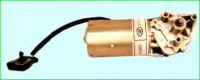 Снятие, разборка и установка очистителя ветрового стекла Снятие, разборка и установка очистителя ветрового стекла