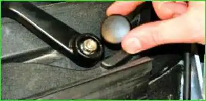 Снятие, разборка и установка очистителя ветрового стекла Снятие, разборка и установка очистителя ветрового стекла