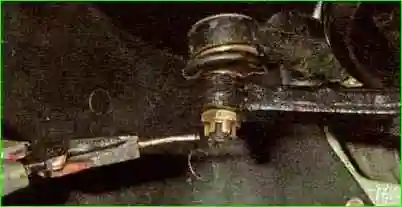 Как заменить рулевые наконечники и тяги Как заменить рулевые наконечники и тяги