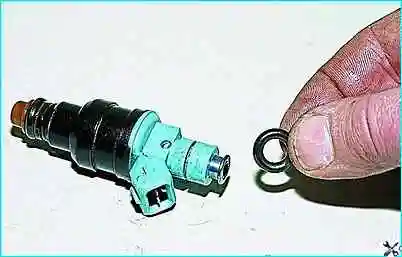 Снятие и проверка форсунок двигателя