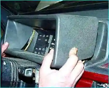 Снятие комбинации приборов ВАЗ-2109 Снятие комбинации приборов ВАЗ-2109