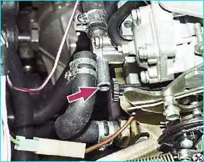 Замена охлаждающей жидкости ВАЗ-2109 Замена охлаждающей жидкости ВАЗ-2109