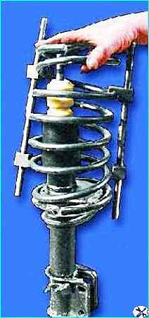 Разборка и сборка амортизационной стойки