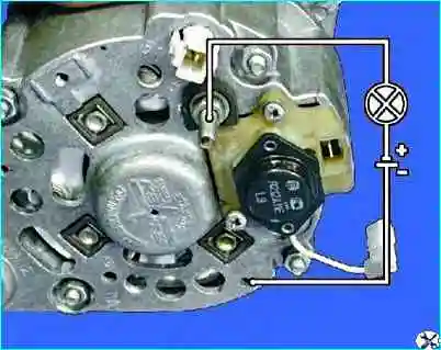 Проверка деталей генератора автомобиля Проверка деталей генератора автомобиля