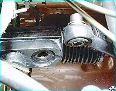 Снятие рулевого механизма