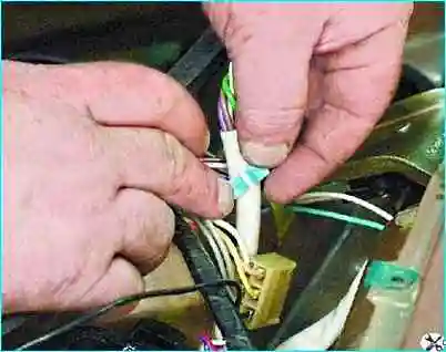 Замена механизма стеклоочистителя автомобиля Замена механизма стеклоочистителя автомобиля