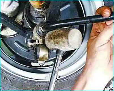 Замена стабилизатора передней подвески Замена стабилизатора передней подвески