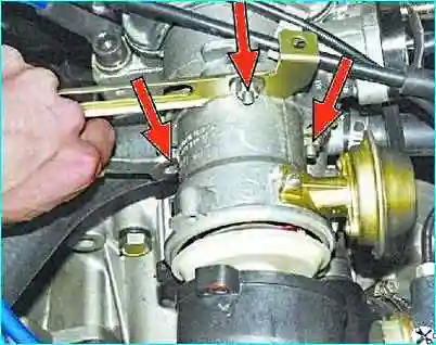 Снятие и установка распределителя зажигания