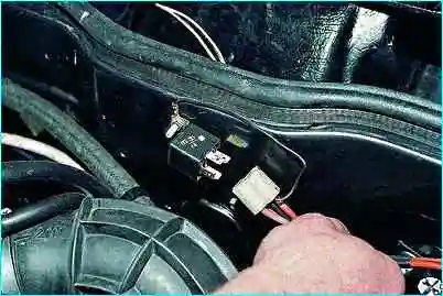 Замена реле стартера Замена реле стартера