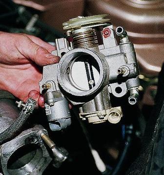 Снятие ресивера и впускного коллектора двигателя ВАЗ-2112