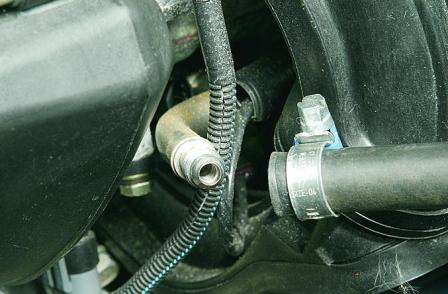 Проверка давления топлива ВАЗ-2110 и замена фильтра с двигателем ВАЗ-21124