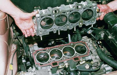 Снятие и разборка ГБЦ двигателя ВАЗ-2111, -2110