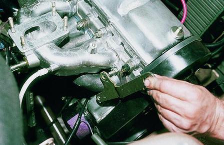 Как снять впускной и выпускной коллектор двигателя ВАЗ-2110