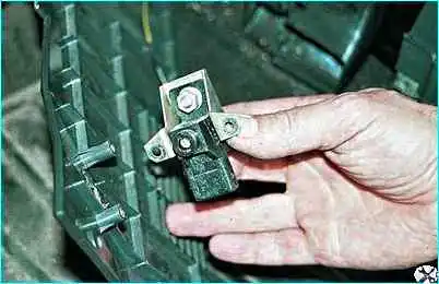 ВАЗ-2110 Снятие CO-потенциометра