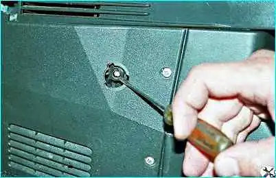 ВАЗ-2110 Снятие CO-потенциометра