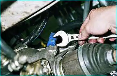 ВАЗ-2110 Снятие датчика скорости